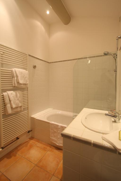 Saint-Rémy-de-Provence Mas Des Tourterelles B&B 객실 사진