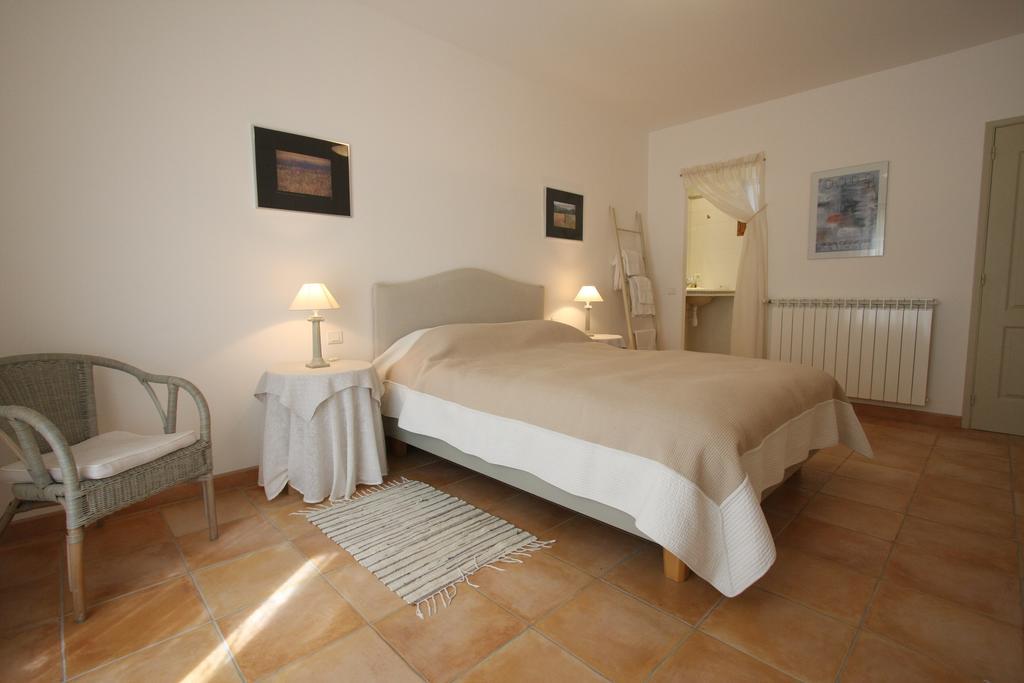 Saint-Rémy-de-Provence Mas Des Tourterelles B&B 객실 사진